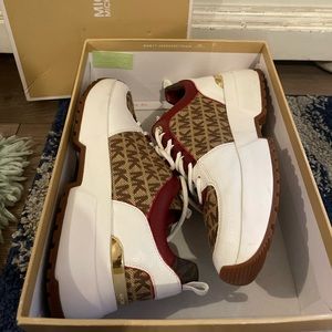 Michael Kors Cosmo Trainers (Size 7) (BG/Ebony)